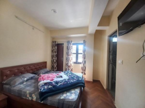 Hotel The Oak -roots with air conditioning near And Best Facility